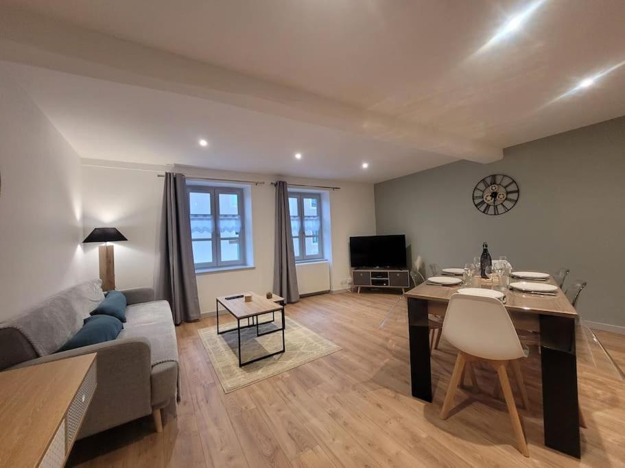 Appartement Le Duplex Клюни Экстерьер фото